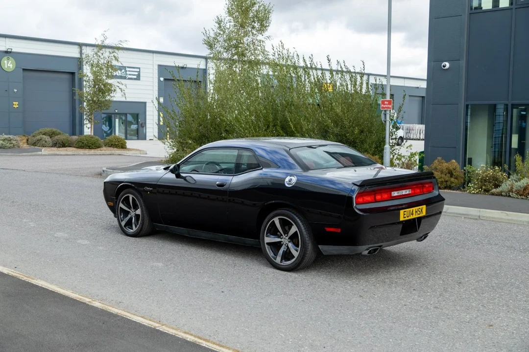 2014 Dodge Charger 7th Gen - Image 13 of 30