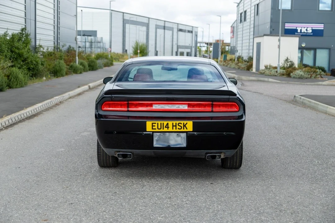 2014 Dodge Charger 7th Gen - Image 17 of 30