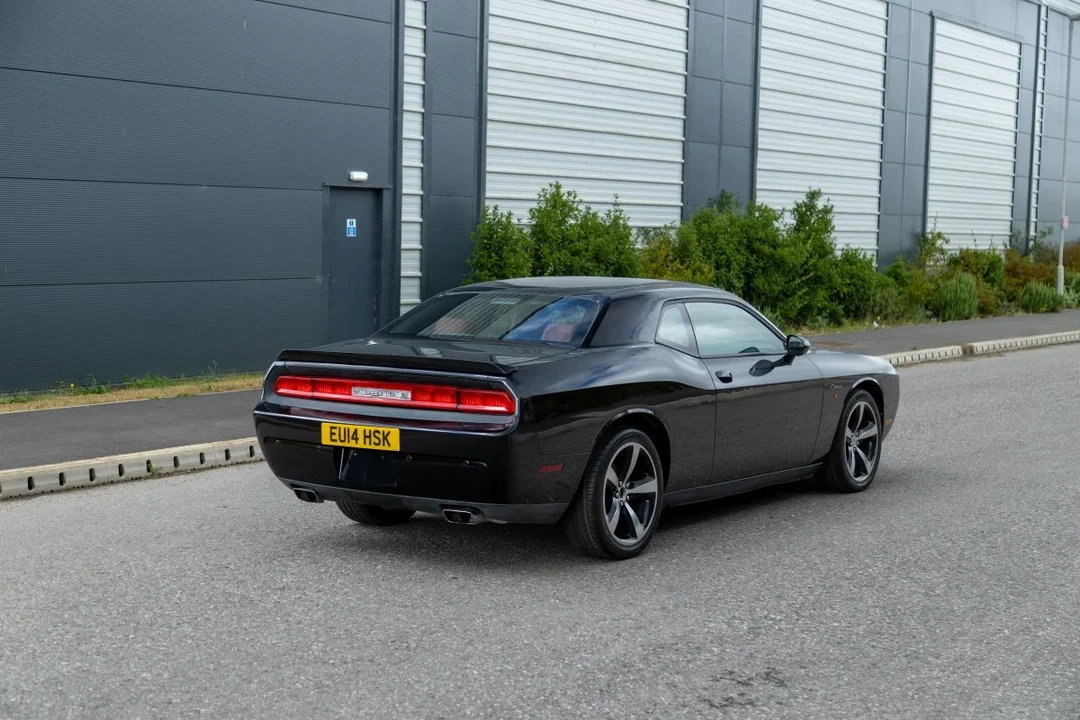 2014 Dodge Charger 7th Gen - Image 21 of 30