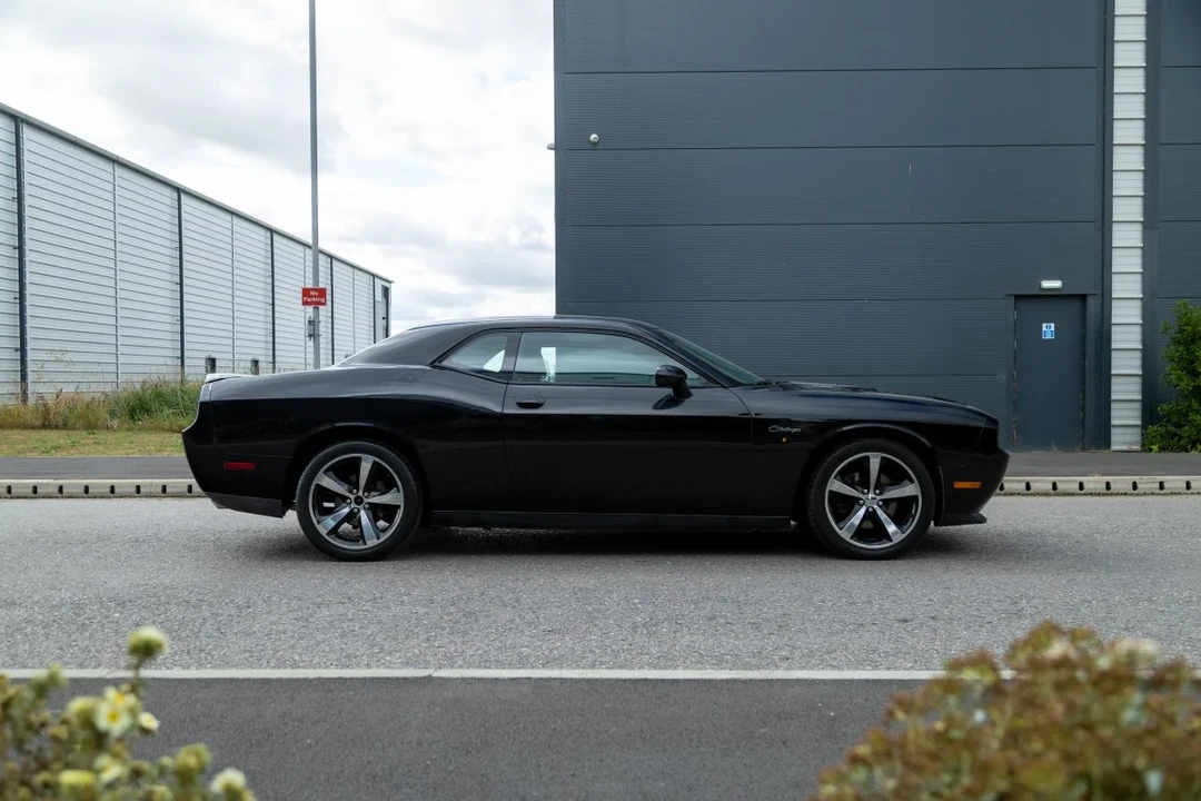 2014 Dodge Charger 7th Gen - Image 25 of 30