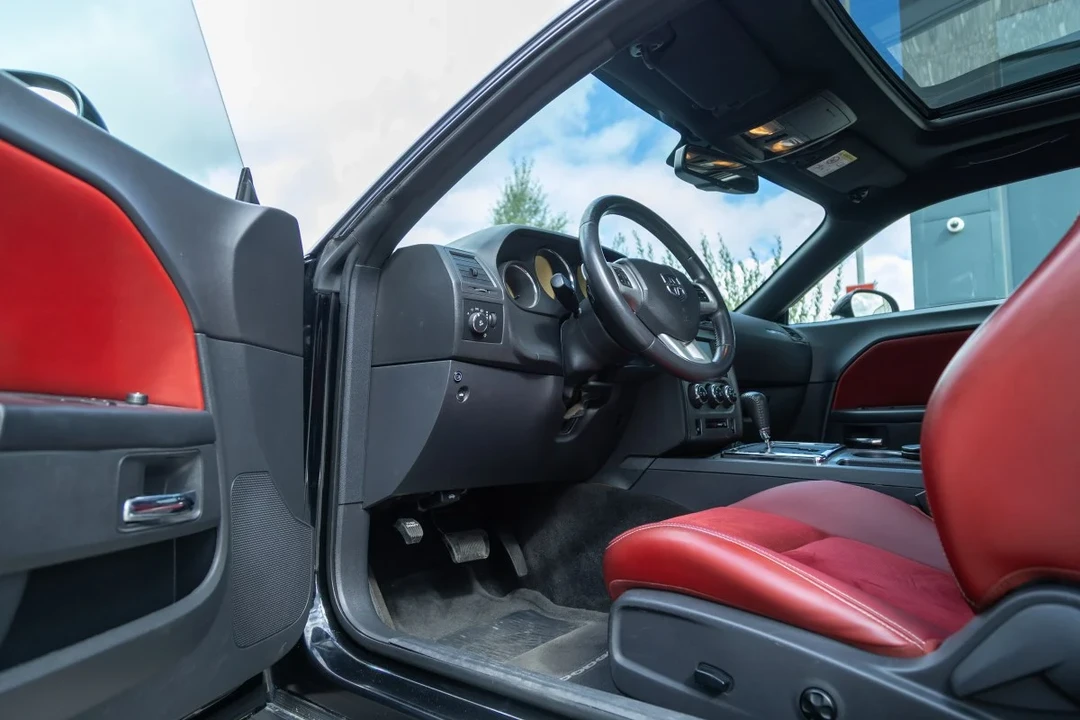 2014 Dodge Charger 7th Gen - Image 4 of 30