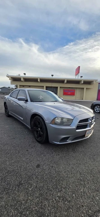 2014 Dodge Charger 7th Gen - Image 5 of 12