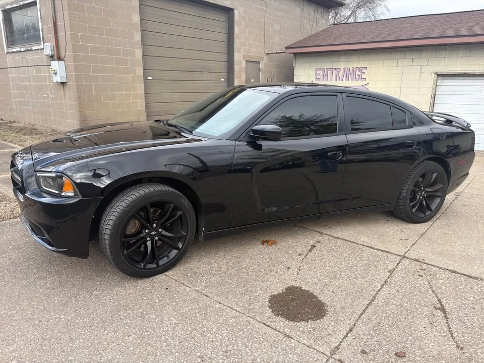 2014 Dodge Charger 7th Gen - Image 2 of 5