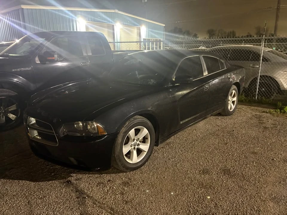 2014 Dodge Charger 7th Gen - Image 5 of 9