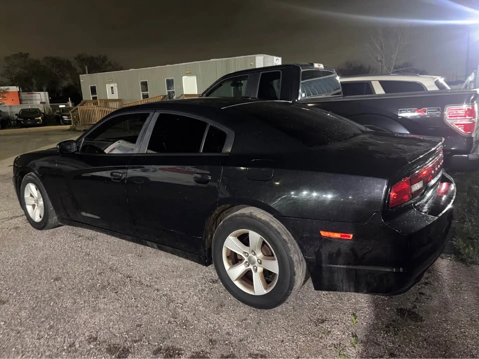 2014 Dodge Charger 7th Gen - Image 5 of 8