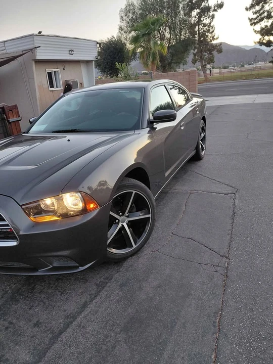 2014 Dodge Charger 7th Gen - Image 4 of 6