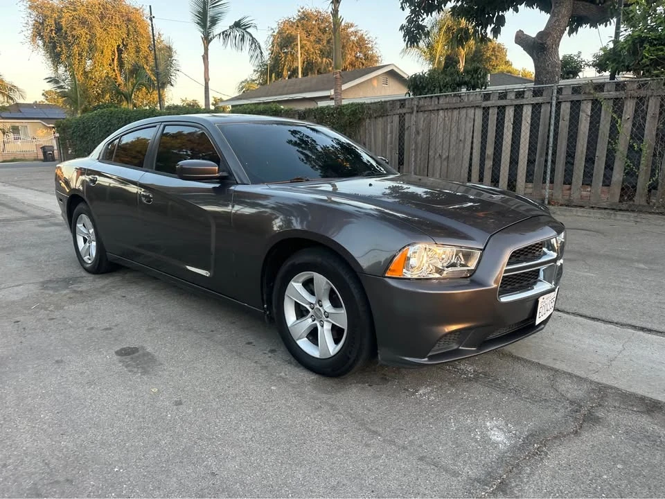 2014 Dodge Charger 7th Gen - Image 4 of 9
