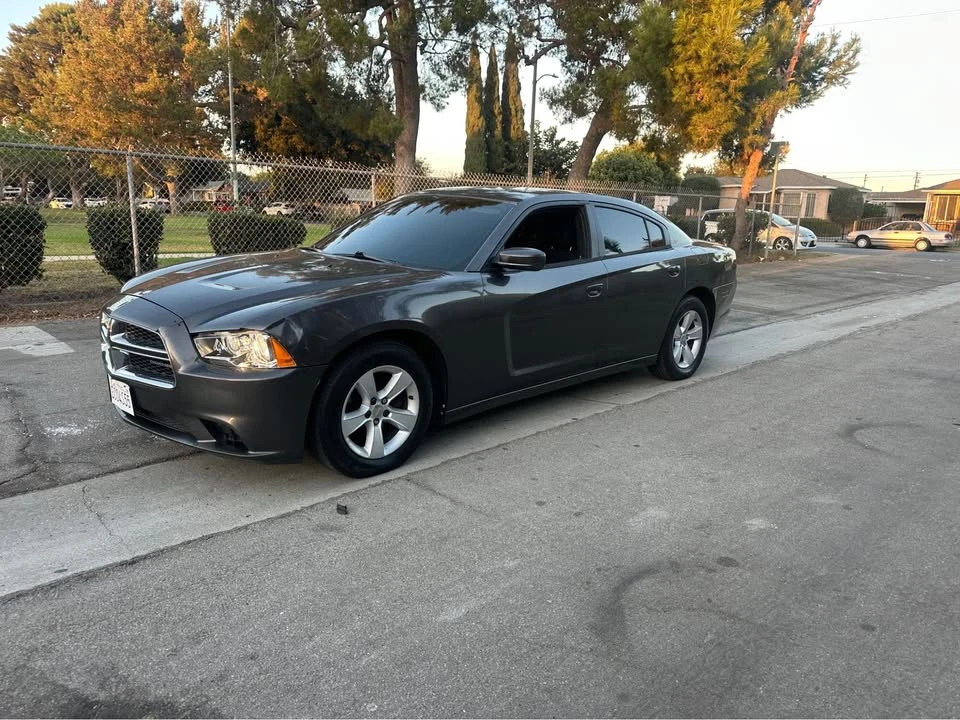 2014 Dodge Charger 7th Gen - Image 2 of 9