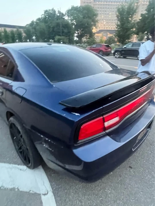 2014 Dodge Charger 7th Gen - Image 9 of 13