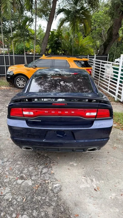 2014 Dodge Charger 7th Gen - Image 4 of 7