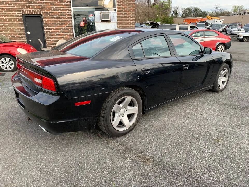 2014 Dodge Charger 7th Gen - Image 4 of 11