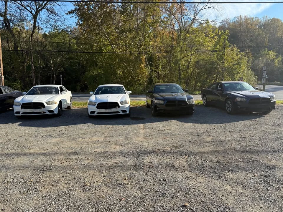 2014 Dodge Charger 7th Gen - Image 9 of 11