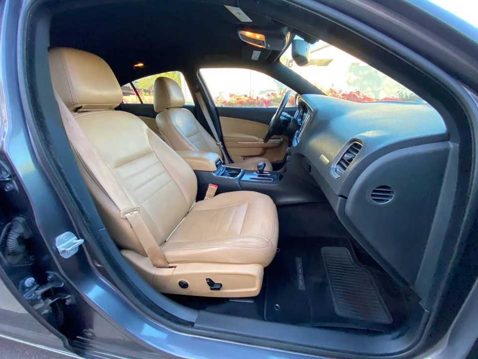 2014 Dodge Charger 7th Gen - Image 14 of 24