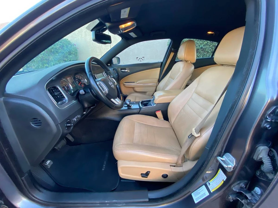 2014 Dodge Charger 7th Gen - Image 11 of 24
