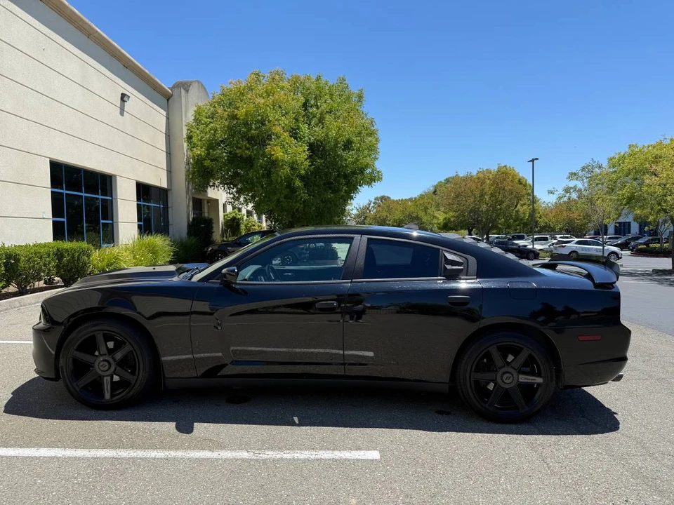 2014 Dodge Charger 7th Gen - Image 2 of 18
