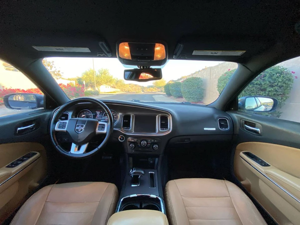 2014 Dodge Charger 7th Gen - Image 17 of 24