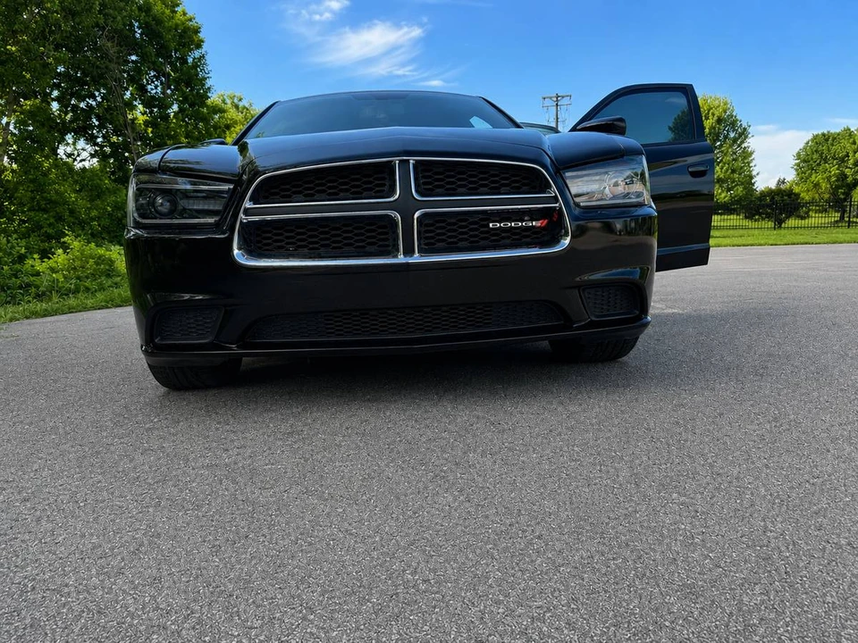 2014 Dodge Charger 7th Gen - Image 4 of 15
