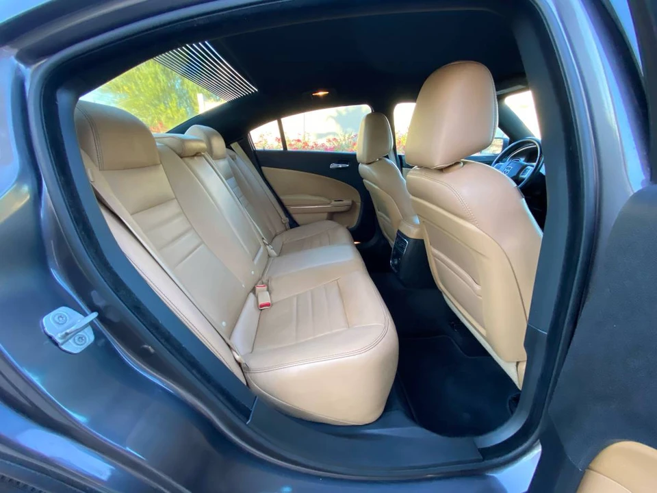2014 Dodge Charger 7th Gen - Image 21 of 24