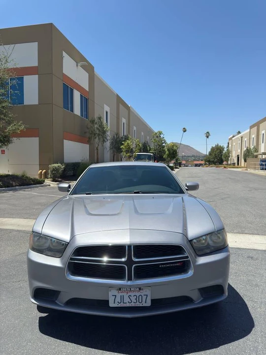 2014 Dodge Charger 7th Gen - Image 2 of 12