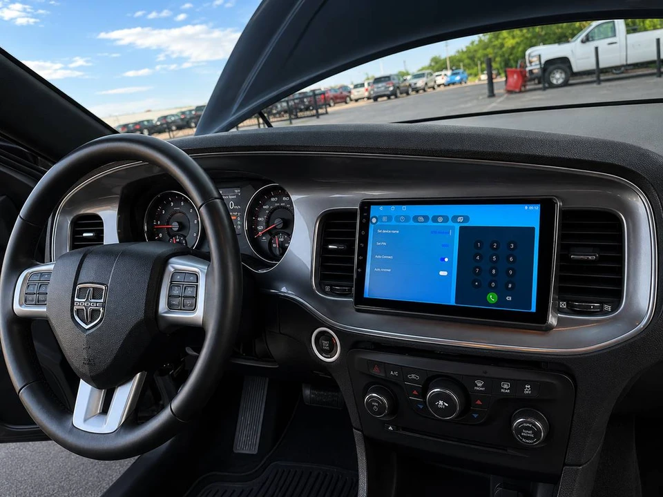 2014 Dodge Charger 7th Gen - Image 5 of 15