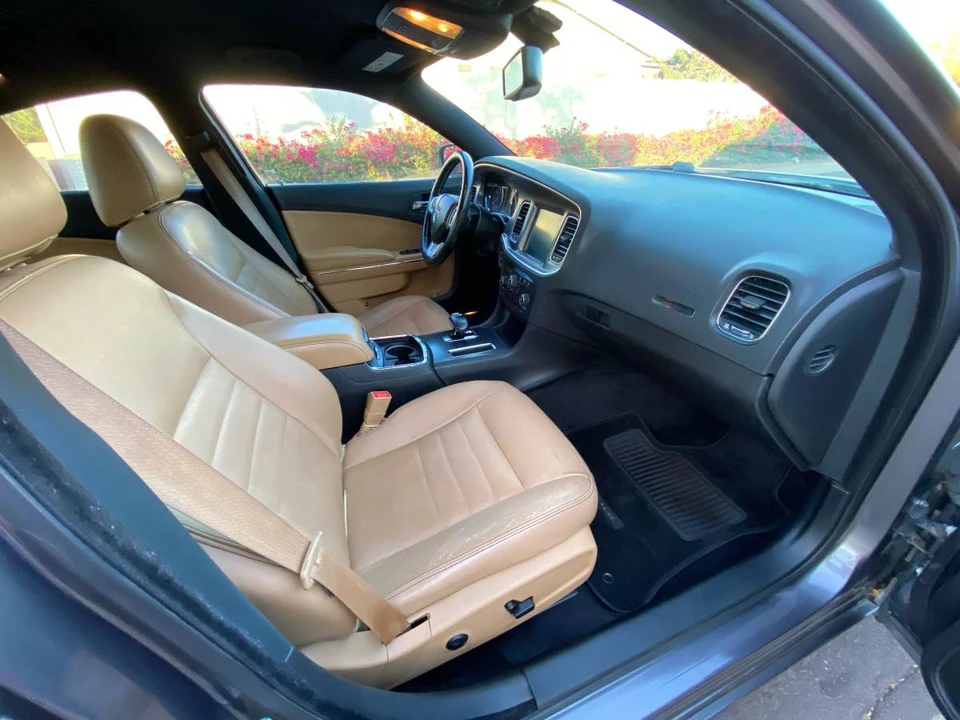 2014 Dodge Charger 7th Gen - Image 15 of 24