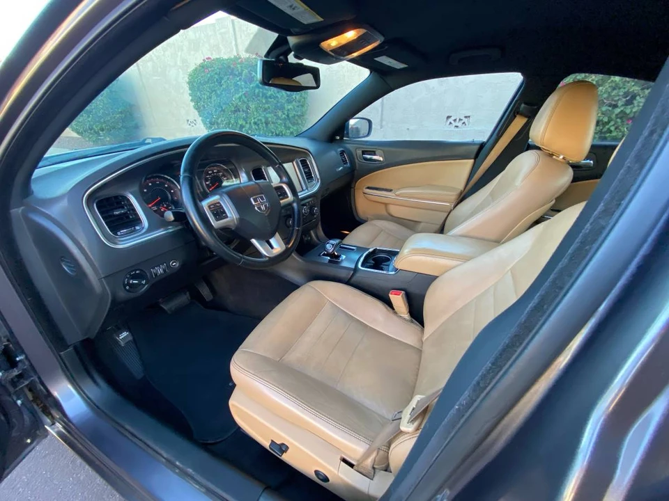2014 Dodge Charger 7th Gen - Image 12 of 24