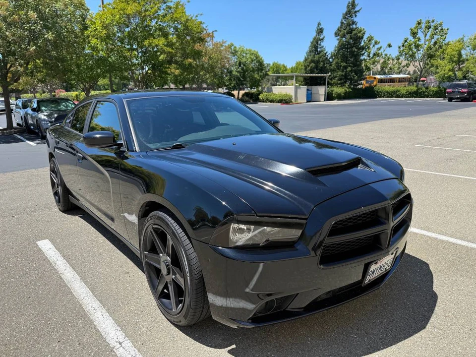 2014 Dodge Charger 7th Gen - Image 5 of 18