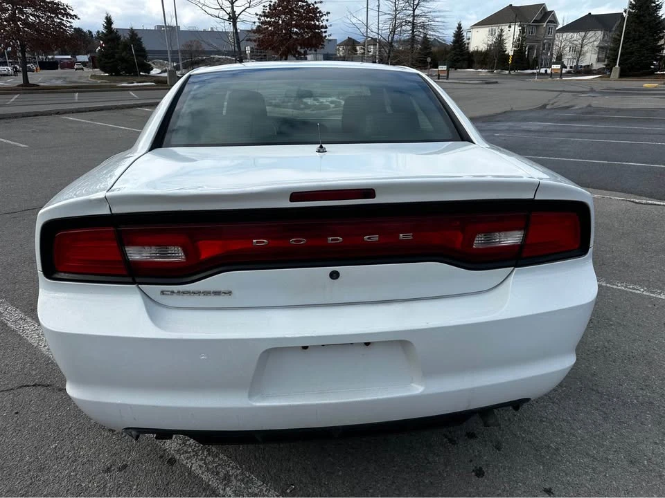 2014 Dodge Charger 7th Gen - Image 4 of 14