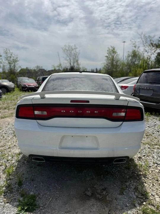 2014 Dodge Charger 7th Gen - Image 12 of 14