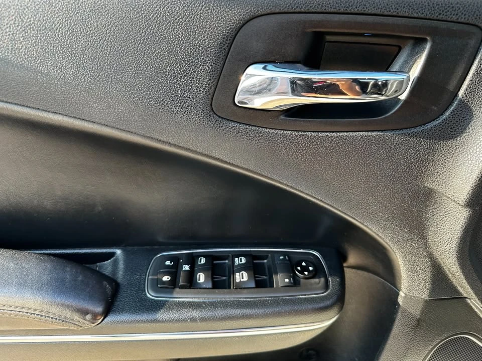 2014 Dodge Charger 7th Gen - Image 13 of 20