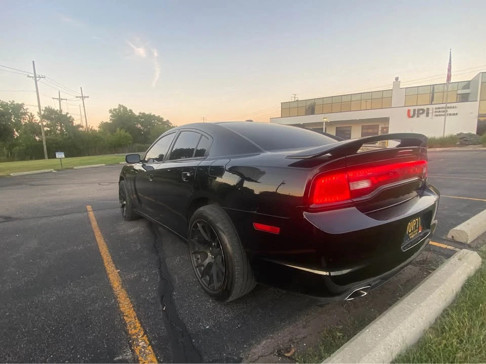 2014 Dodge Charger 7th Gen - Image 3 of 9