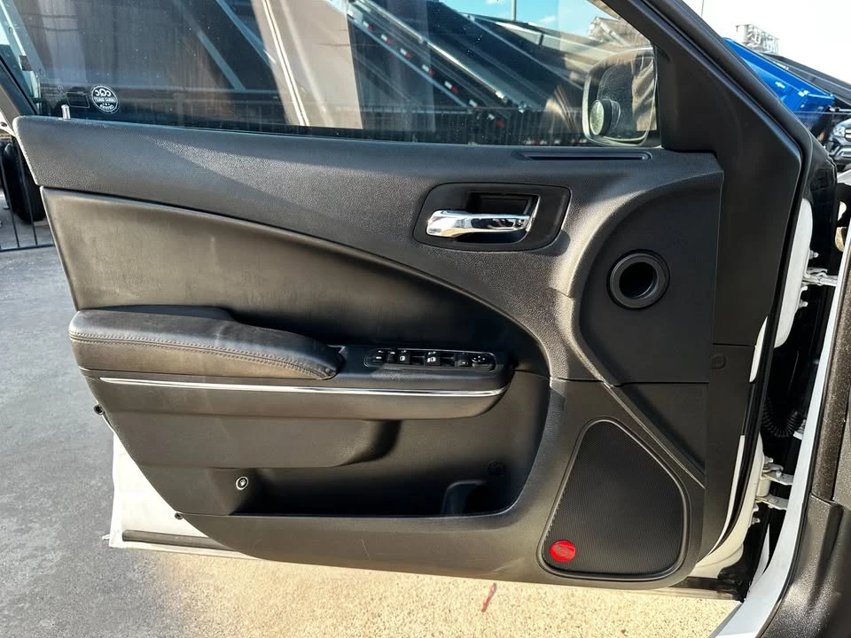 2014 Dodge Charger 7th Gen - Image 12 of 20