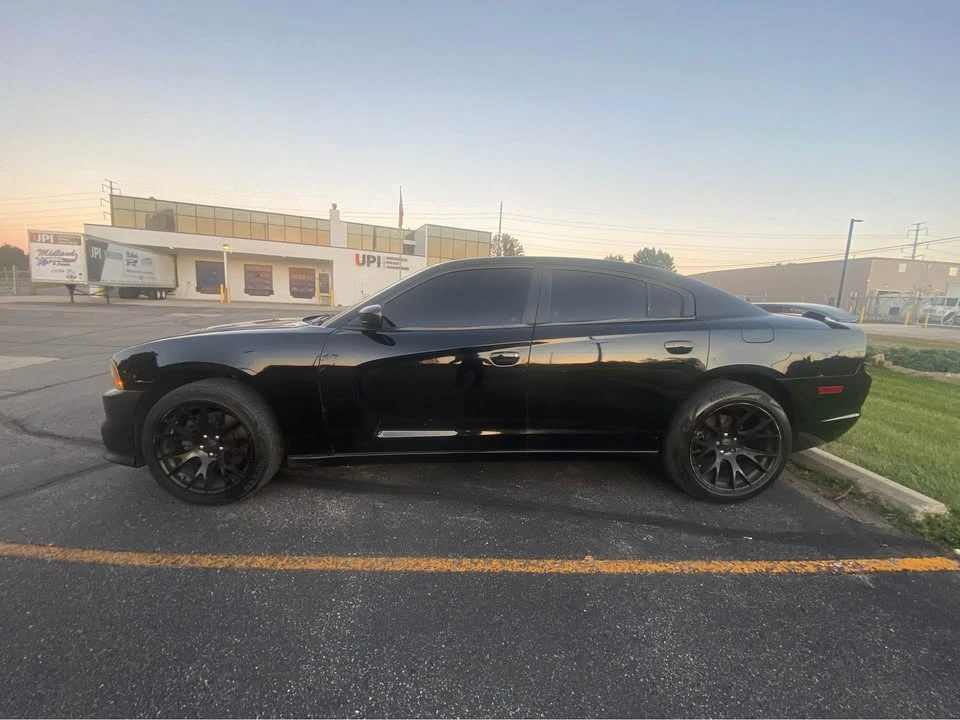 2014 Dodge Charger 7th Gen - Image 5 of 9