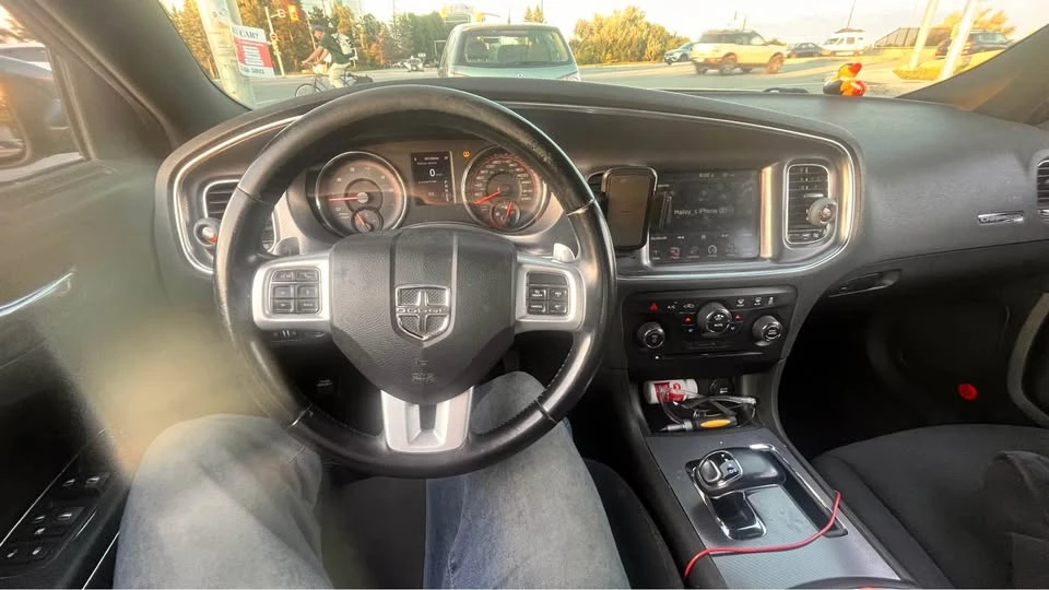 2014 Dodge Charger 7th Gen - Image 5 of 6