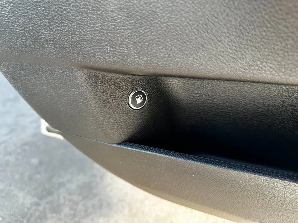2014 Dodge Charger 7th Gen - Image 14 of 20