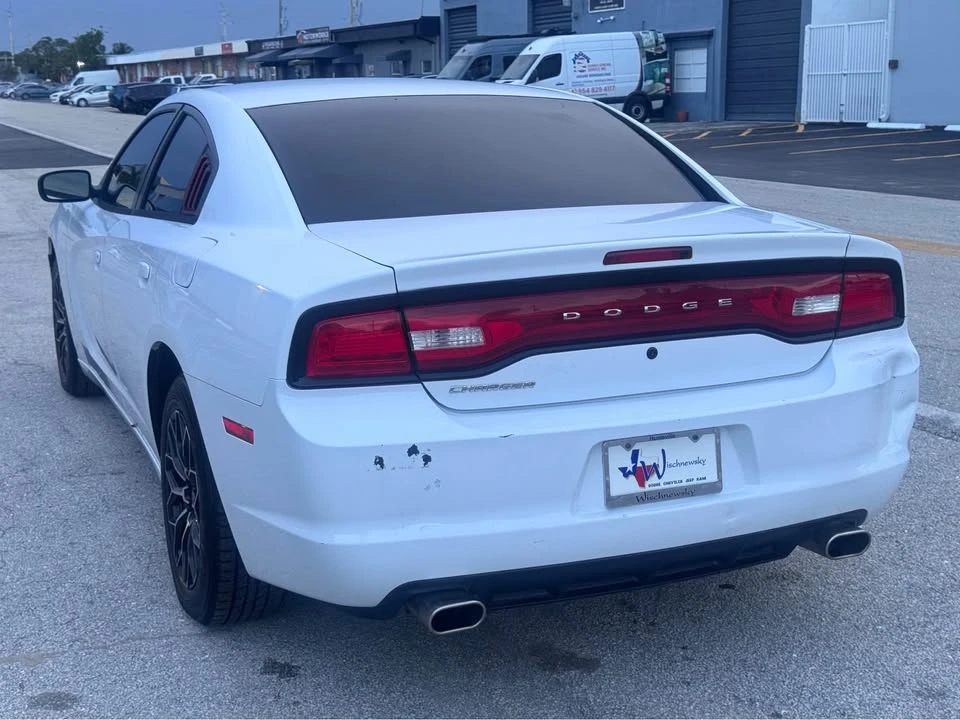 2014 Dodge Charger 7th Gen - Image 6 of 12