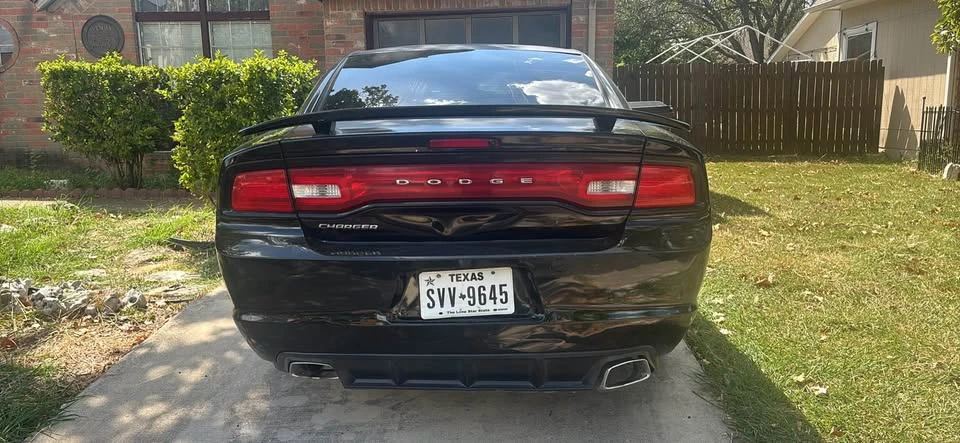 2014 Dodge Charger 7th Gen - Image 4 of 8