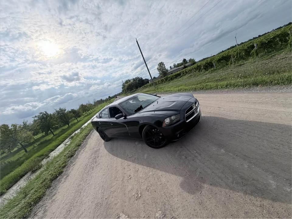 2014 Dodge Charger 7th Gen - Image 5 of 9