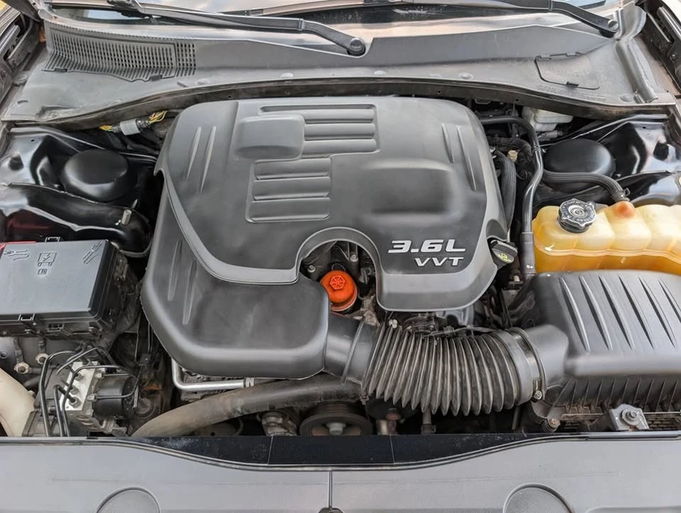 2014 Dodge Charger 7th Gen - Image 11 of 20