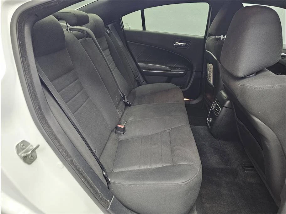 2014 Dodge Charger 7th Gen - Image 13 of 20