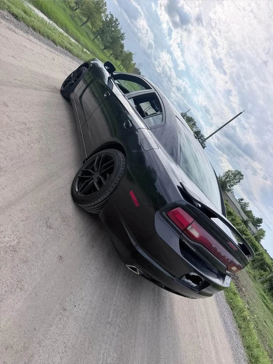 2014 Dodge Charger 7th Gen - Image 4 of 9