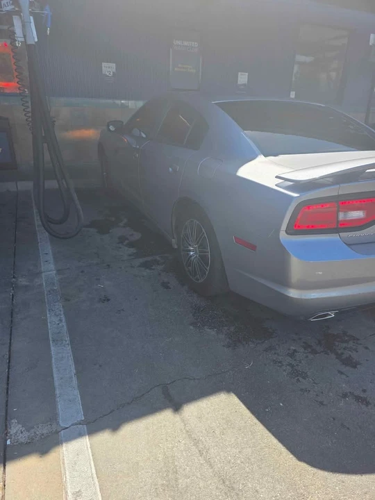 2014 Dodge Charger 7th Gen - Image 2 of 3