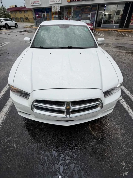 2014 Dodge Charger 7th Gen - Image 5 of 8