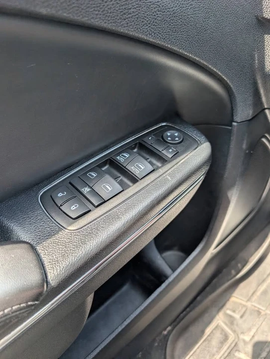2014 Dodge Charger 7th Gen - Image 16 of 20