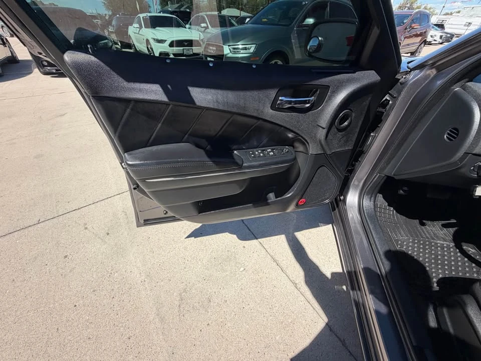 2014 Dodge Charger 7th Gen - Image 10 of 18