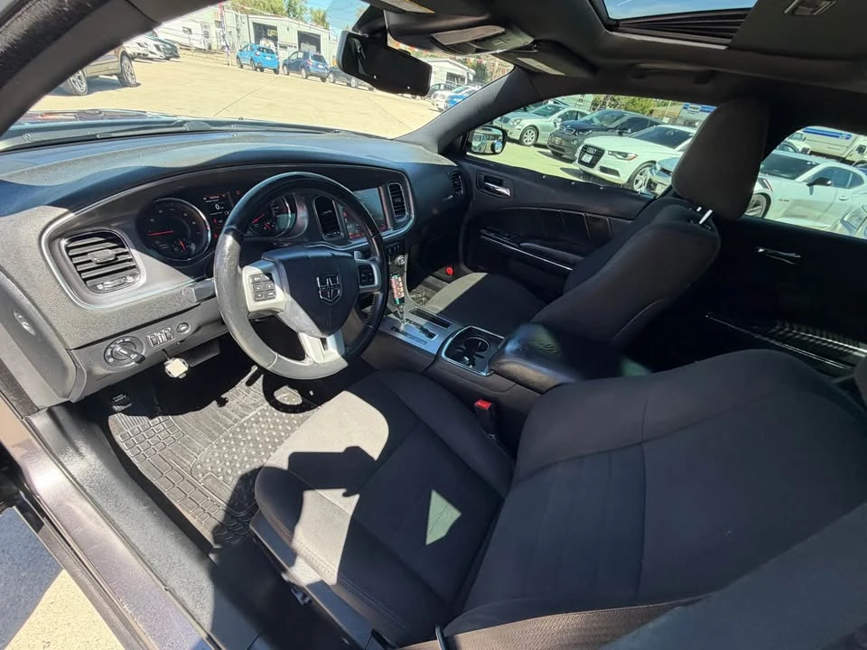 2014 Dodge Charger 7th Gen - Image 9 of 18
