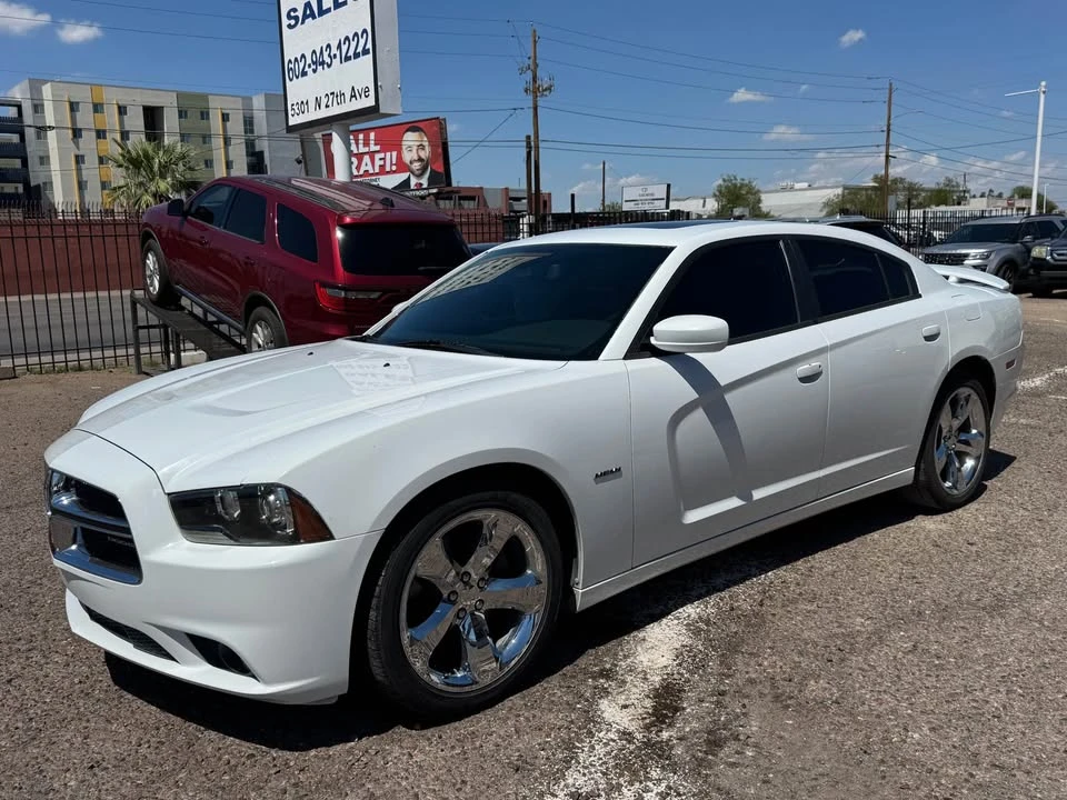 2014 Dodge Charger 7th Gen - Image 4 of 19