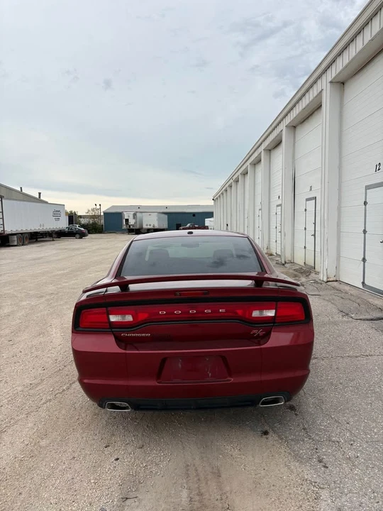 2014 Dodge Charger 7th Gen - Image 13 of 17
