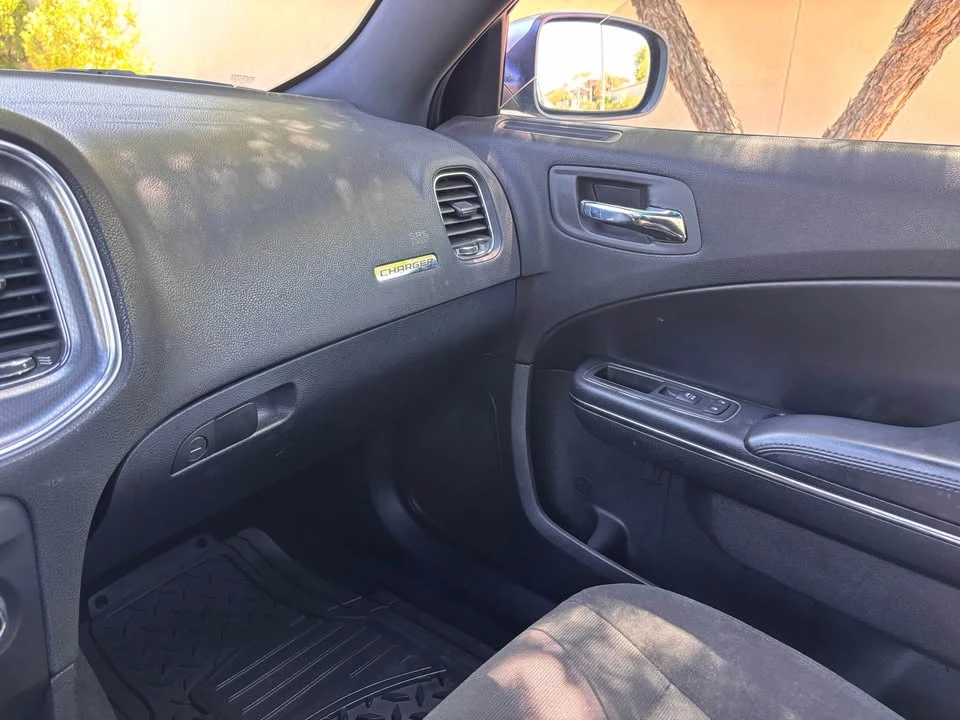 2014 Dodge Charger 7th Gen - Image 15 of 17