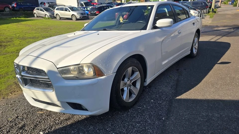2014 Dodge Charger 7th Gen - Image 2 of 7